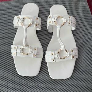 Sabo Skirt Mira Ring Sandals (NWOT)